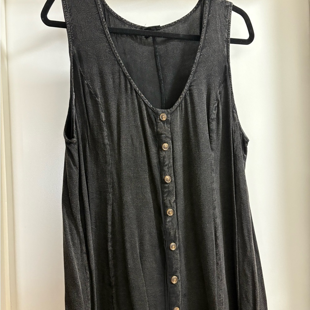 Torrid Gray Sleeveless Buttoned Tank Top